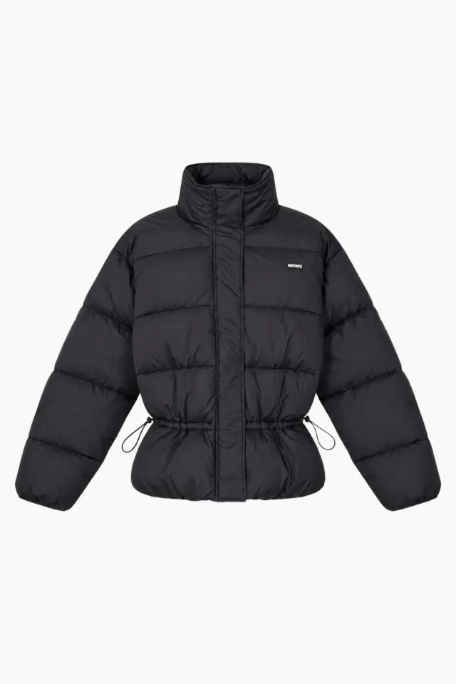 Rotate Peplum Puffer Jacket – sort — produktfoto