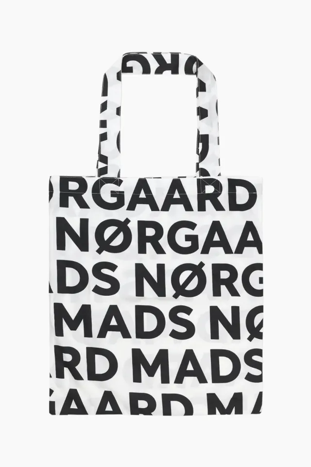 Mads Nørgaard Sacky Atoma AOP Bag – Jet Black — produktfoto