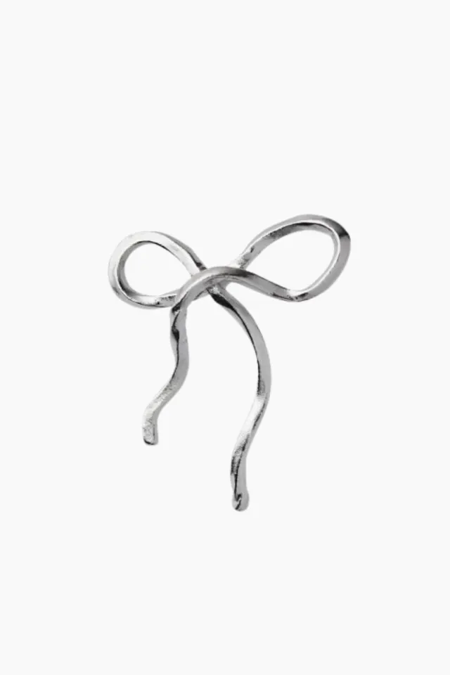 STINE A Flow Bow Earring – sølv — produktfoto