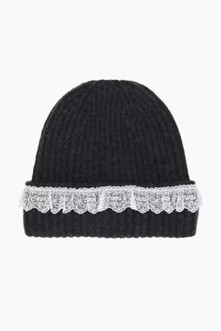 GANNI Compact Wool Lace Beanie – Phantom — produktfoto