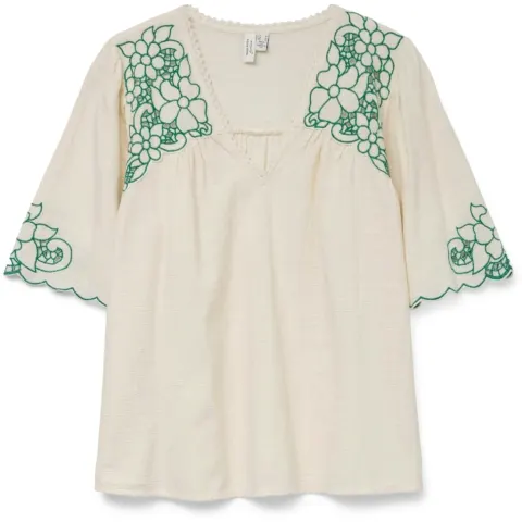 Vero Moda bluse Vmbridget – Birch BOSPHORUS EMB. — produktfoto