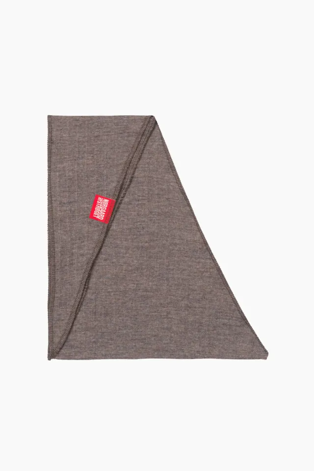 Nørgaard på Strøget NPS Scarf Triangle Wool – brun — produktfoto