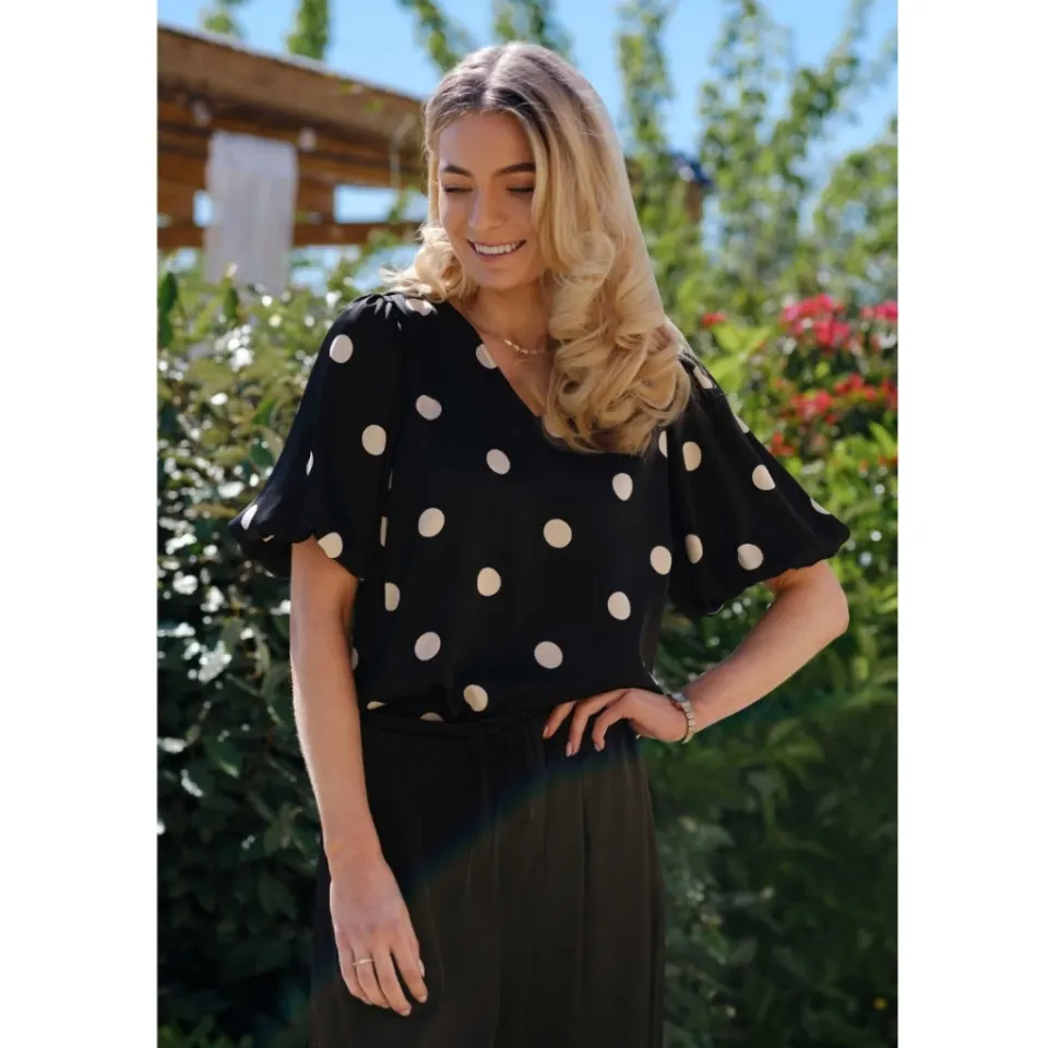 Liberté bluse Dottí – BLACK CREME DOT — produktfoto