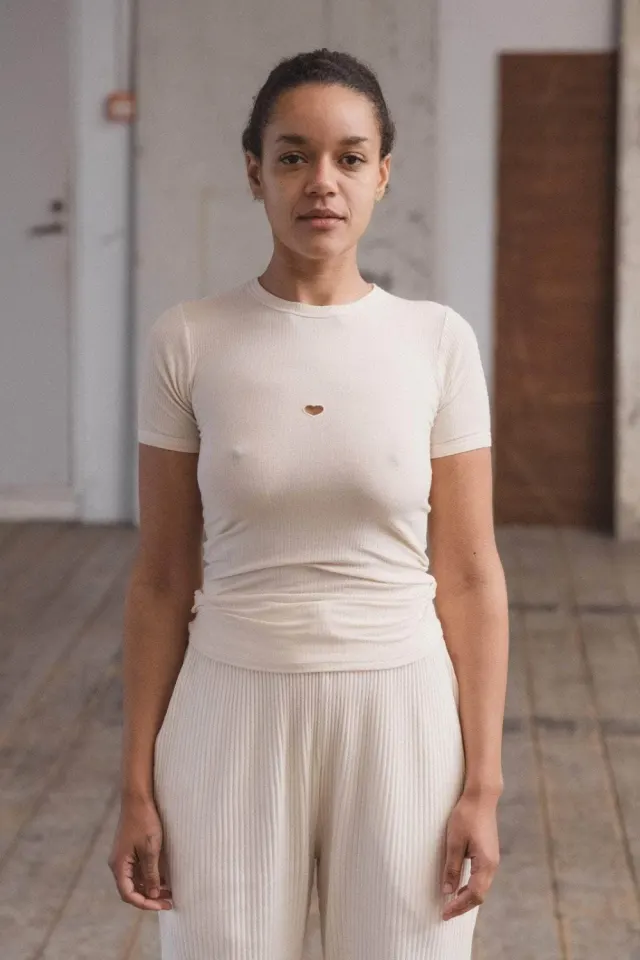 Baserange Heart Short Sleeve Cotton Rib – Undyed — produktfoto