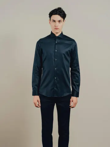 Gnious Curtis langærmet skjorte – Ultra Dark Navy — produktfoto