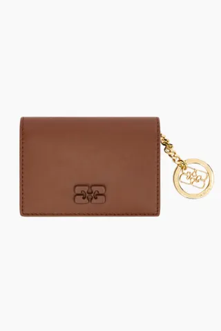 GANNI Bou Card Holder With Flap B3010392 – Sorrel Horse — produktfoto