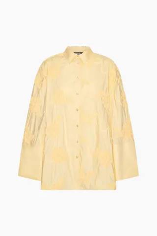 Rotate Flower Oversized Shirt – Italian Straw — produktfoto