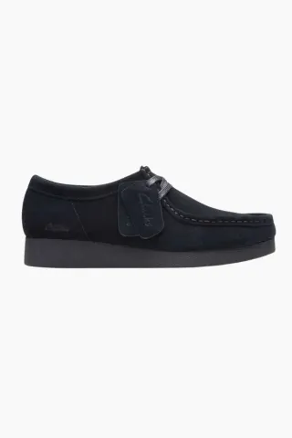 Clarks Wallabee – Black Suede — produktfoto