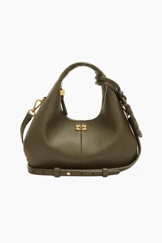 GANNI Hobo Mini Grained C1040003 – Military Olive — produktfoto
