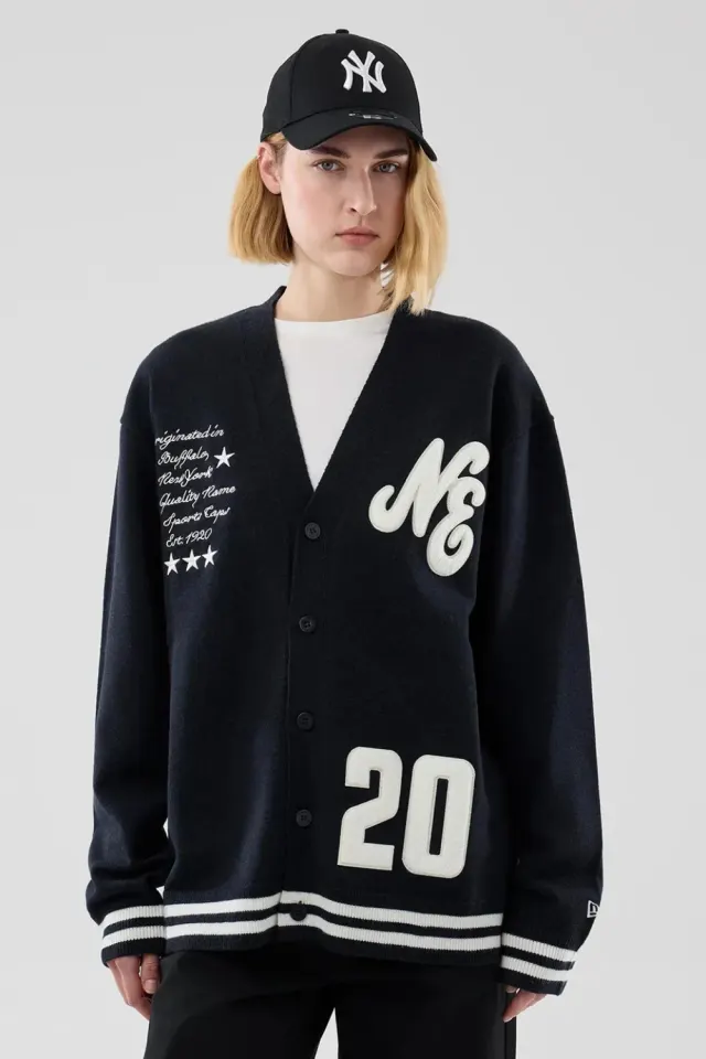 New Era Cardigan – marineblå — produktfoto