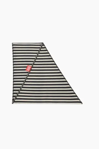Nørgaard på Strøget NPS Scarf Triangle Big Wool – Black/Ecru — produktfoto