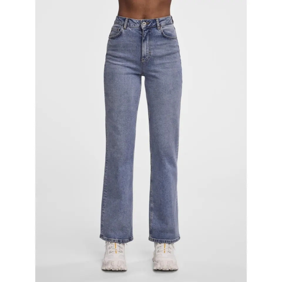 Pieces jeans Pcholly – Medium blue denim — produktfoto