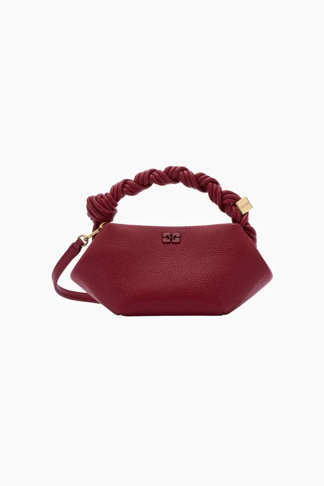 GANNI Bou Mini Grained B2100146 – Red Dahlia — produktfoto