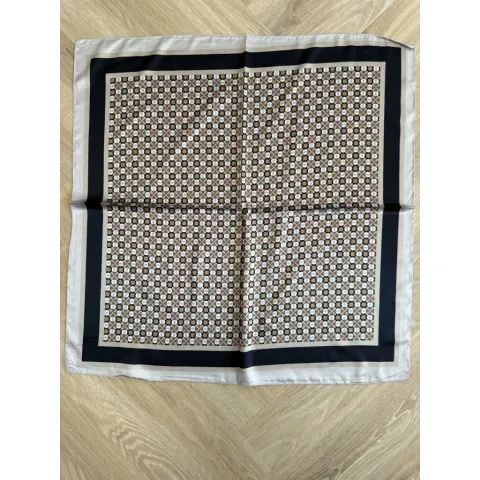 Marta du Château tørklæde MdcJuline FA-Scarf – Black11155-6 — produktfoto