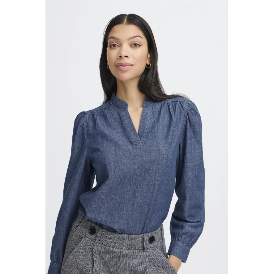 b.young bluse Byxkanti – Mid Blue Denim — produktfoto