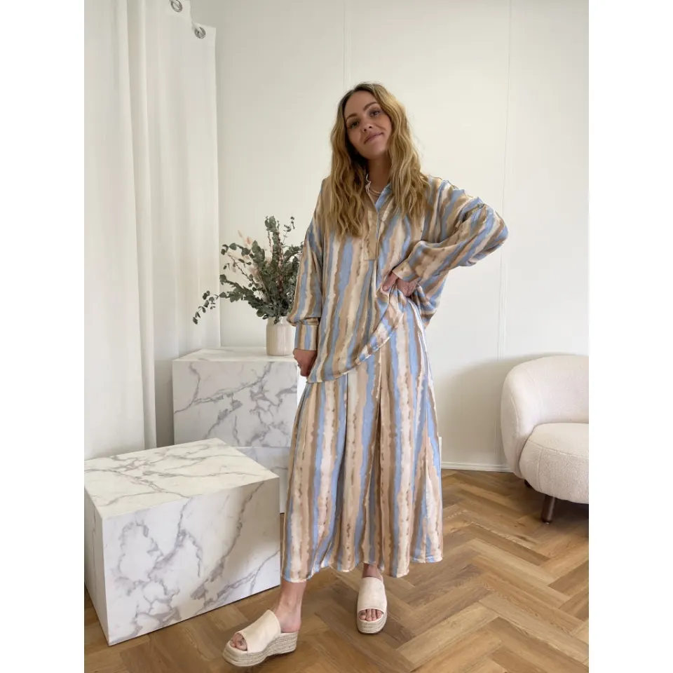Marta du Château skjorte 5565 – Camello — produktfoto
