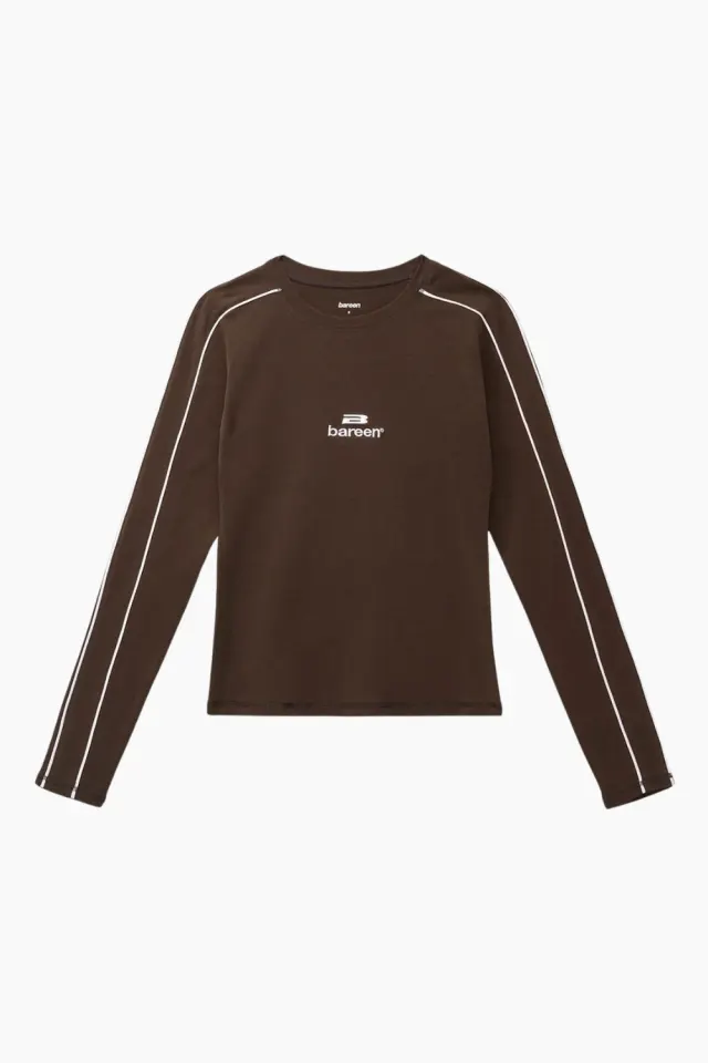 bareen AW26 Logo Stretch Long Sleeve – brun — produktfoto