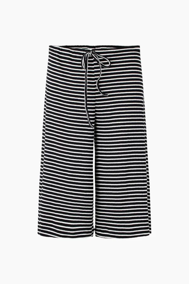 Nørgaard på Strøget NPS Nova Shorts NPS Stripes – Black/Ecru — produktfoto