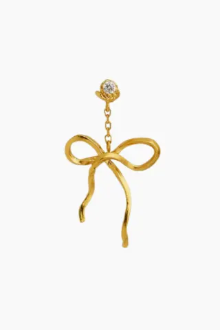 STINE A Dangling Flow Bow Earring – guld — produktfoto