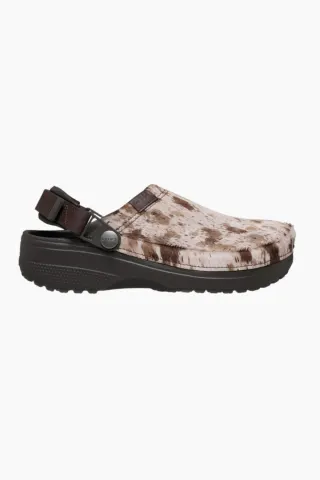 Crocs Classic Crafted Pony Hair Clog – Espresso — produktfoto