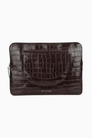 Silfen Studio Selma Computer Sleeve – Brown Croco — produktfoto
