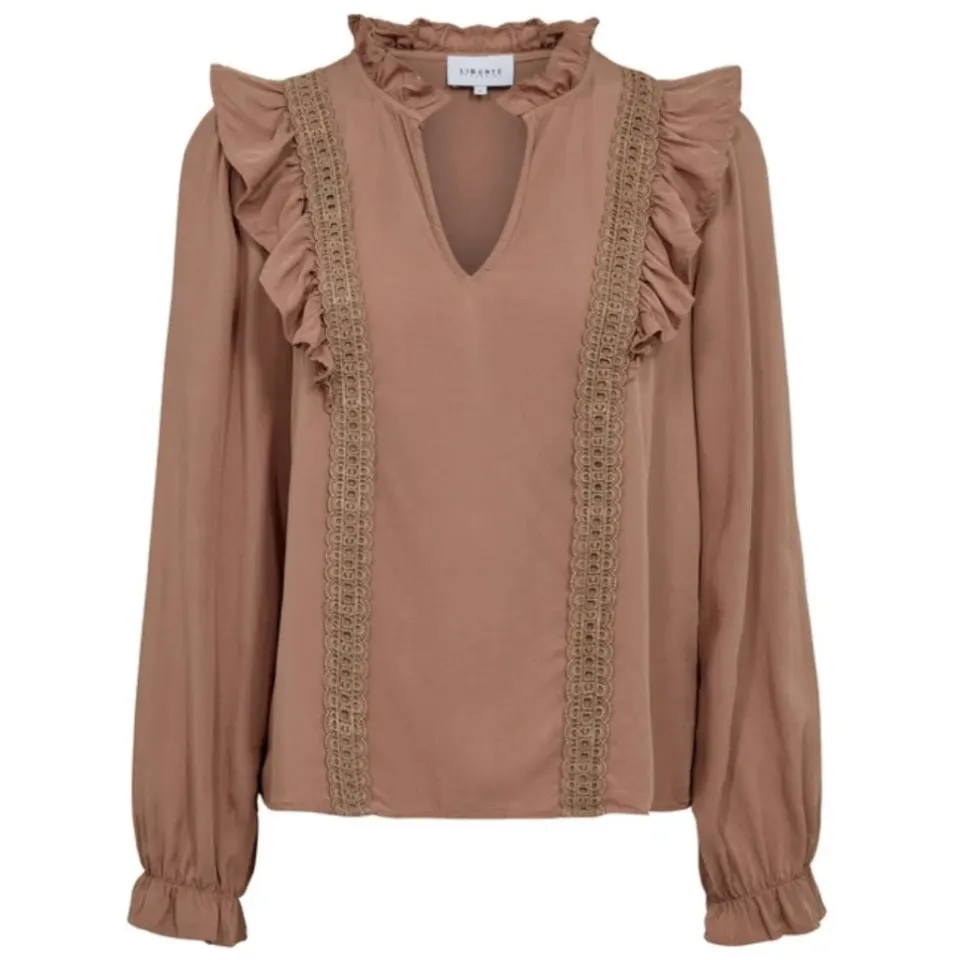 Liberté bluse Laura – Nougat Brown — produktfoto