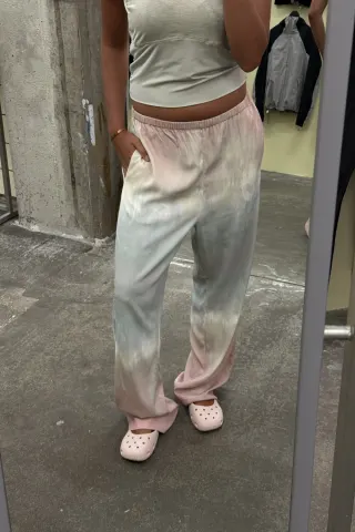 H2O Fagerholt Lunch Pants – Dusty Multi Spray — produktfoto
