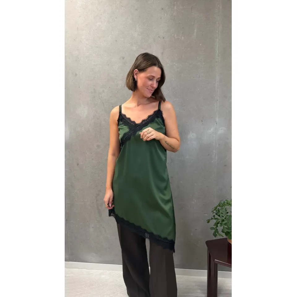 LULULIA Kjole LUEmilia 8012LU – Military — produktfoto