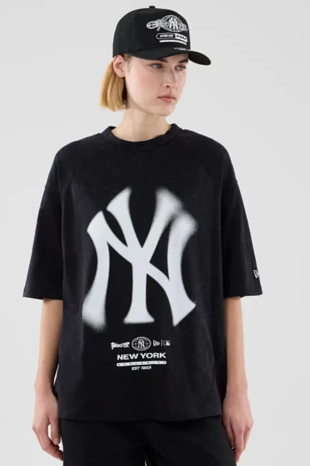 New Era MLB Boxy Graphic Tee – sort — produktfoto