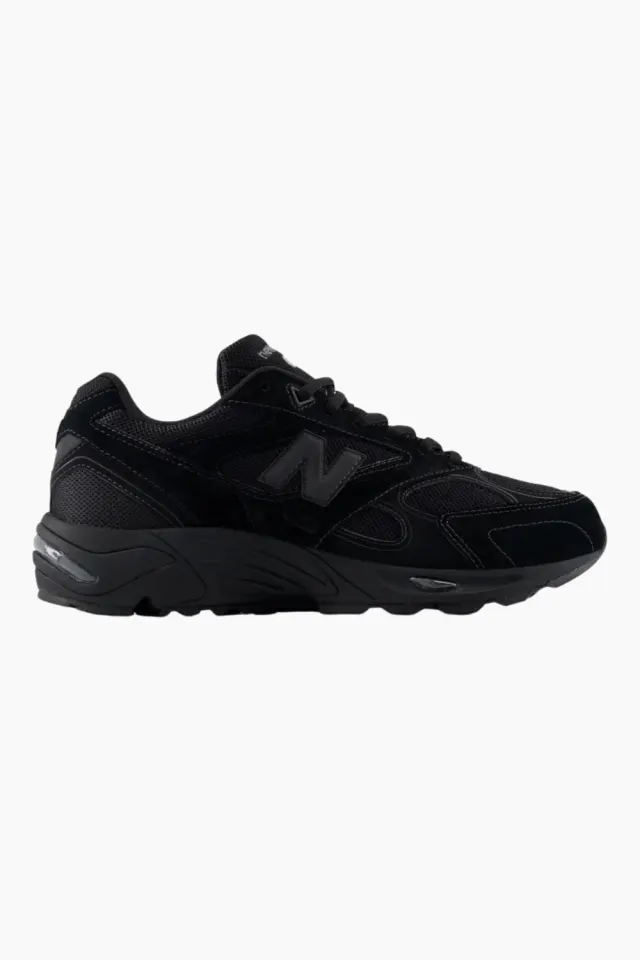 New Balance U880R3PC – Black/Black — produktfoto