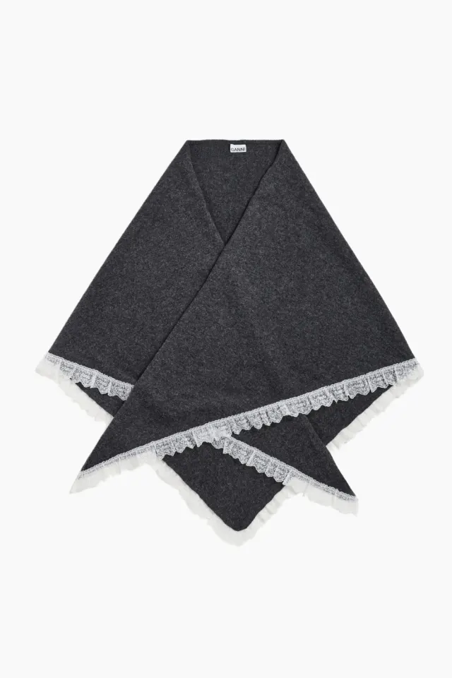 GANNI Wool Lace Triangular Scarf XXL – Phantom — produktfoto