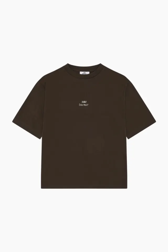 bareen AW26 Logo Box Fit – brun — produktfoto