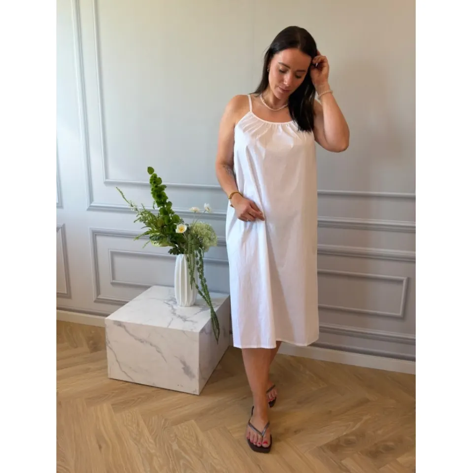 LULULIA Kjole LUSilke 8265LU – hvid — produktfoto