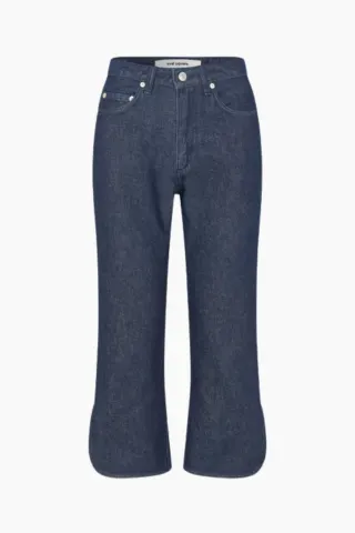 Oval Square Split Denim Capri – Raw Dark Blue — produktfoto