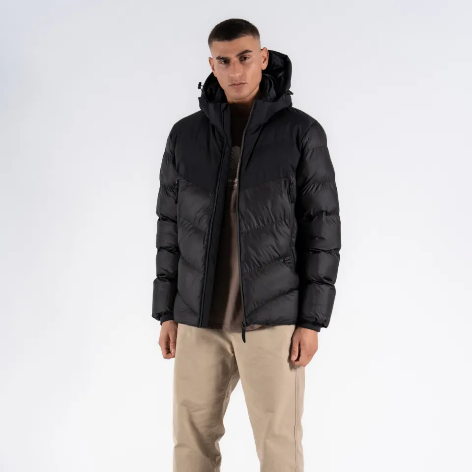 Marcus Lebron short jacket – Sort — produktfoto