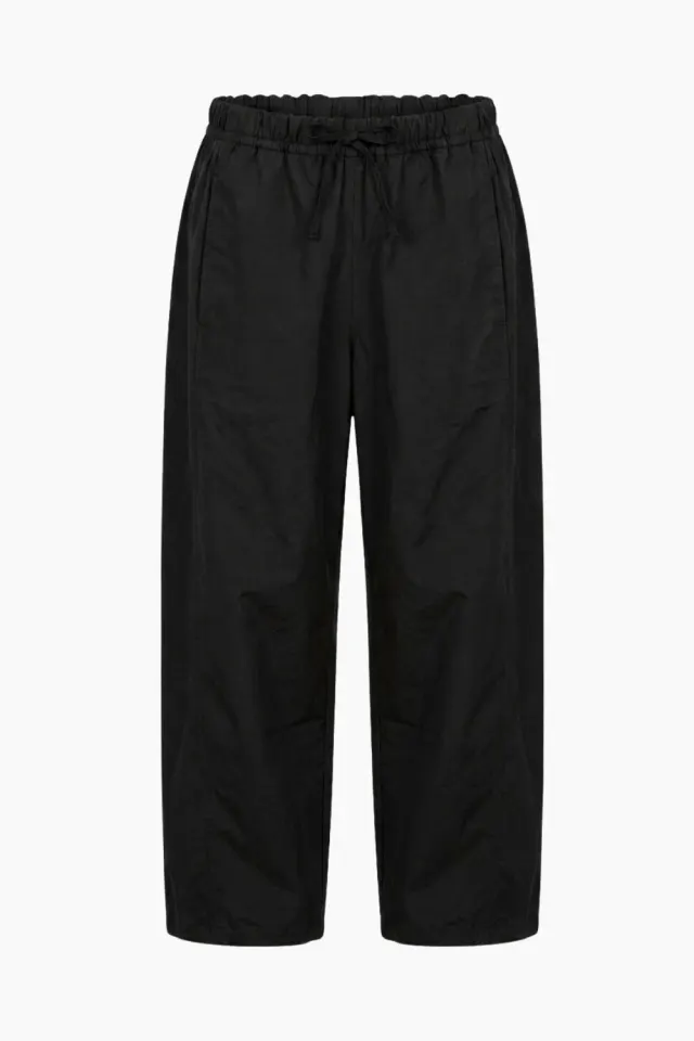 byQNTS Ankers Balloon Pants – sort — produktfoto