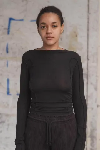 Baserange Omato Long Sleeve Tee Organic Cotton Rib – sort — produktfoto