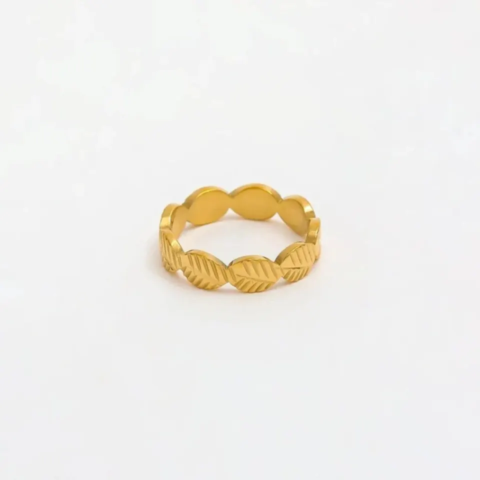 muun STUDIOS Olive - Ring R090 – Guld — produktfoto