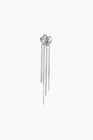 STINE A Shell Reflections Earring With Chains – sølv — produktfoto