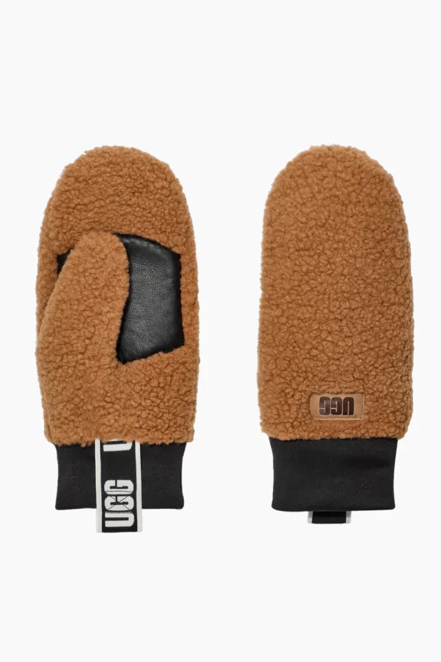 UGG W UGGfluff Mitten With Logo Tape – Chestnut — produktfoto