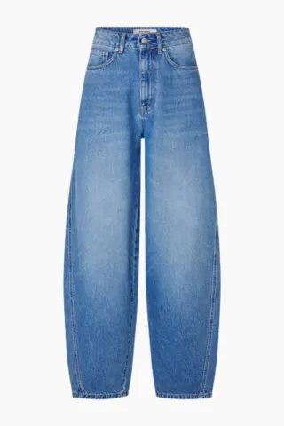Oval Square Twist Jeans – lyseblå — produktfoto