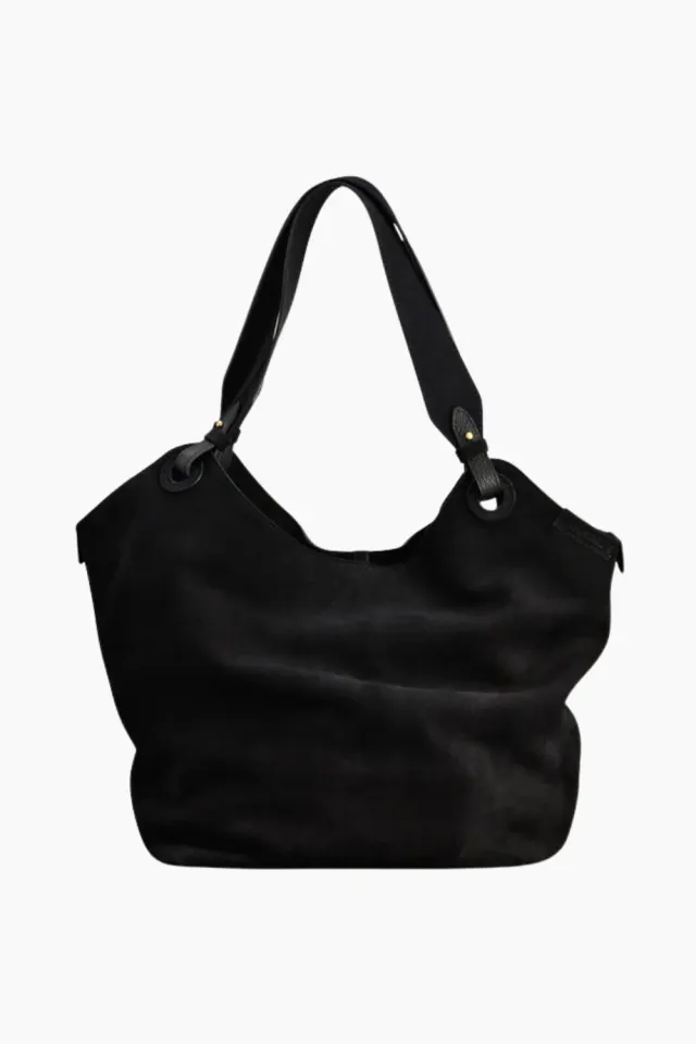 Cala Jade Soho Shoulder Bag – Black Suede — produktfoto
