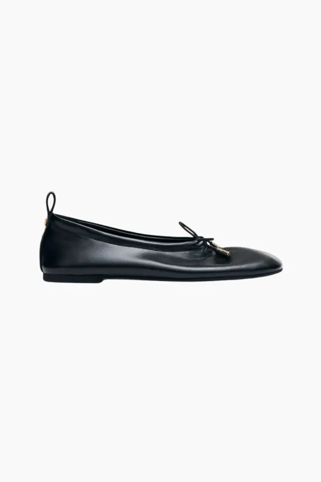 Alohas Rosalind Black Leather Ballet Flats – sort — produktfoto
