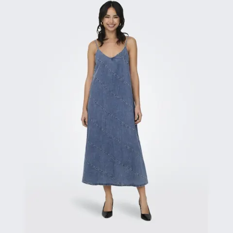 ONLY kjole Onldia – Light Blue Denim — produktfoto